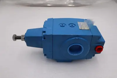 NEW OPEN BOX RT 10 D4 30 VICKERS PRESSURE CONTROL VALVE RT10D430 STOCK 2428-A