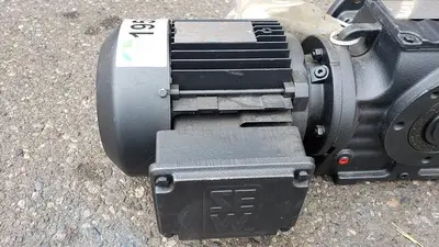 NEW 2010 SEW-EURODRIVE SAF67 / DT9054