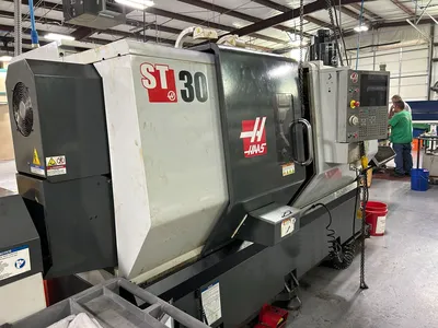 2011 HAAS ST-30 CNC Lathes (Turning Centers) | Machinery Resources International (1)