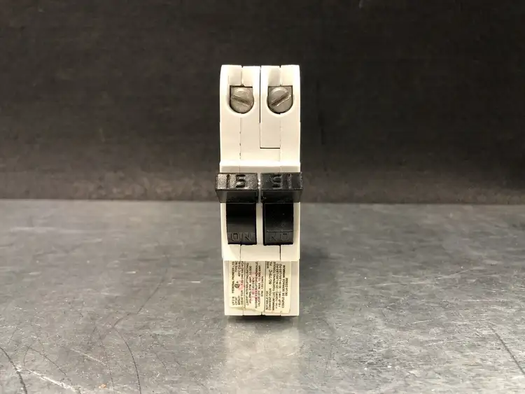 Used FEDERAL PIONEER NC0215 Switchgears British Columbia CA | Lenmark #244149