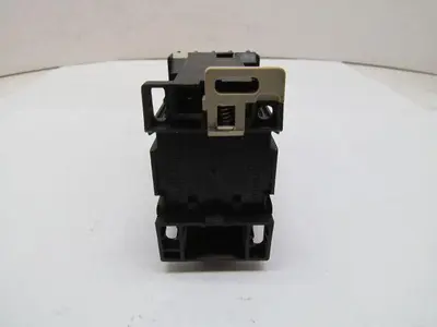 Telemecanique LP2D0901BDREQ3528G20 Contactor Relay 24VDC Coil