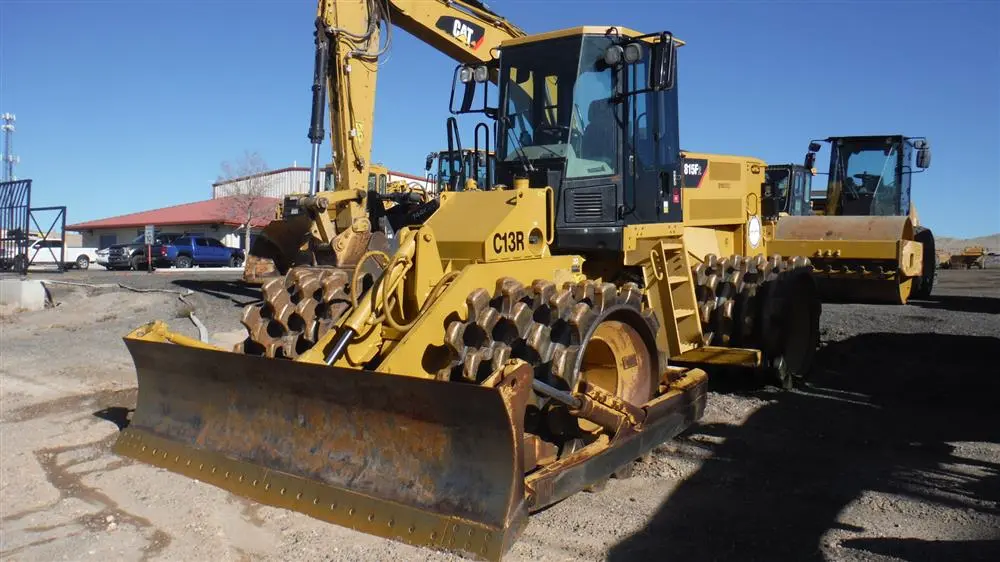 USED 2014 Caterpillar 815F2