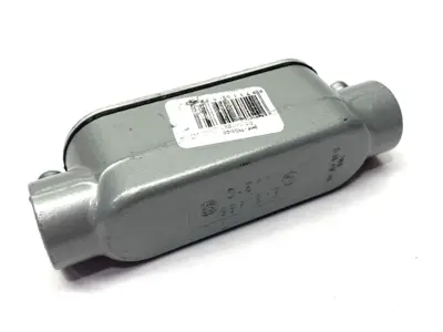 N/A | Straight Conduit Body 1/2" Female Threads - New – Open box
