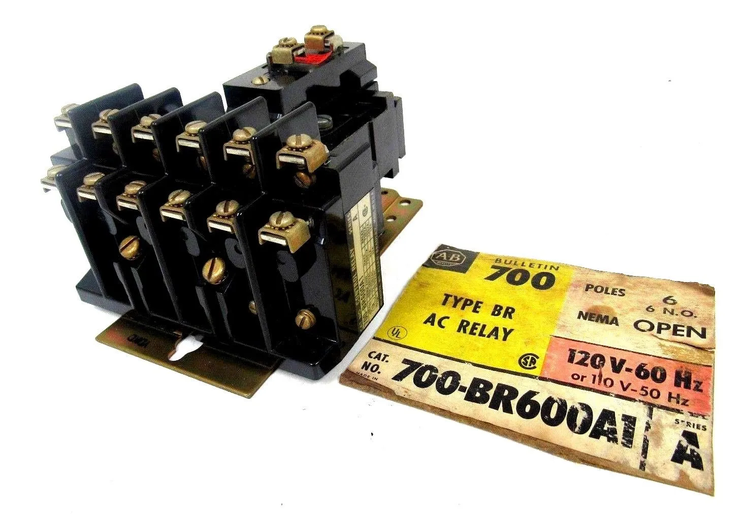 NEW ALLEN BRADLEY 700-BR600A1 AC RELAY TYPE BR SERIES A 700BR600A1
