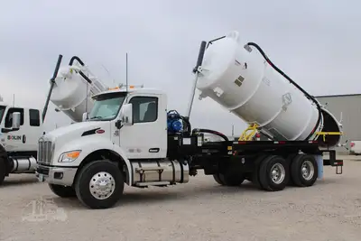 New | in-Stock 2027 PETERBILT 548 Vacuum Truck Texas US | Roll Off Truck World #1492009