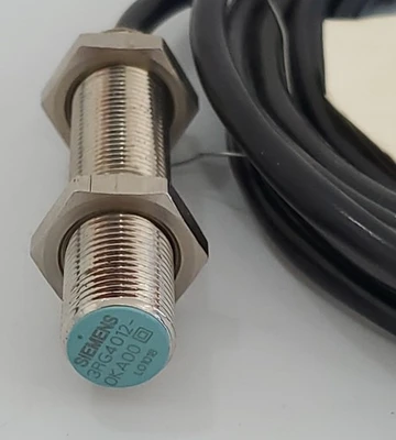 NEW Siemens 3RG4012-0KA00