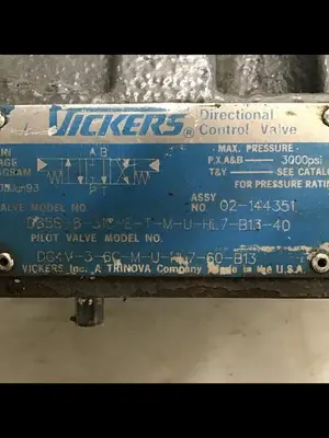 USED VICKERS DG4V-3-6C-M-U-HL7-60-B13
