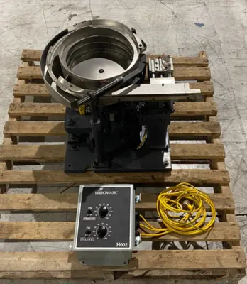 USED VIBROMATIC 12" VIBRATING BOWL FEEDER W/ H002 FEEDER/INCLINE CONTROLLER