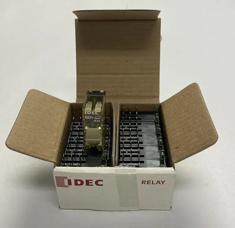 New | in-Stock IDEC RJ22S-C-D24 Miscellaneous Equipment (Electrical & Power) Ohio US | Surplus Asset Holdings #1236234