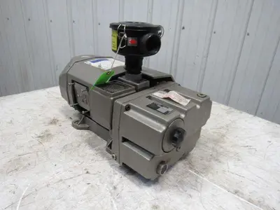 Flender Becker  U 3.25SA 0.75kW 330-500/190-290V 50/60Hz Vacuum Generator Motor
