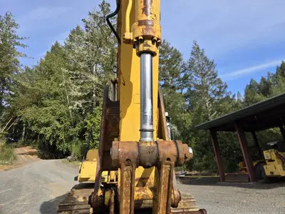 USED 1996 CATERPILLAR 325L