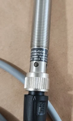 NEW Pepperl + Fuchs NMB2-12GM75-E0-FE-V1