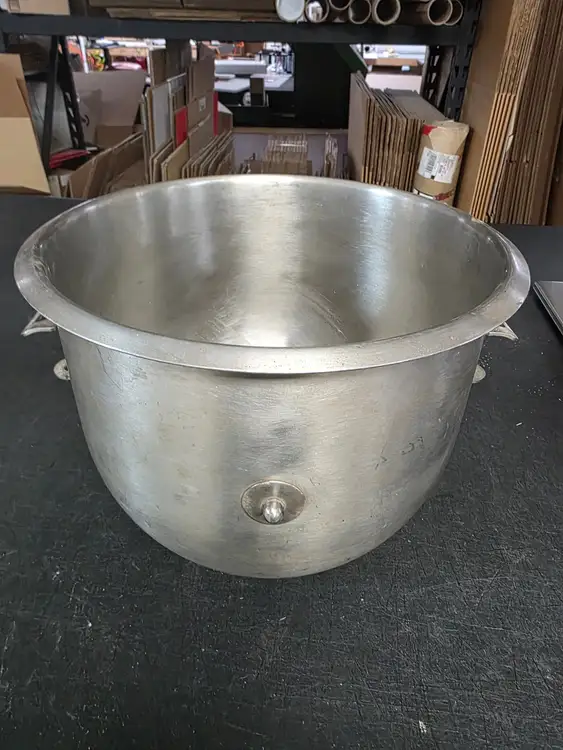 Used Hobart Used Hobart A-200-20 Mixing Bowl for 20Qt Mixer - SU2 Mixer Attachments & Accessories Illinois US | Falcon Restaurant Supply #1373564