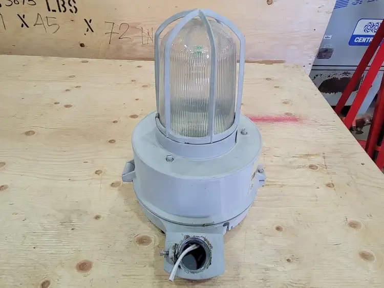 Used COOPER VMVS150/TT Lighting British Columbia CA | Lenmark #254343