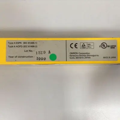 USED OMRON F3S-A082-D