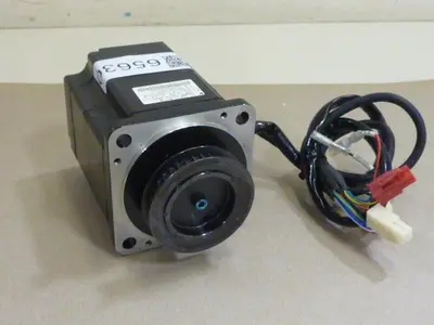 USED YASKAWA SGMPH-02A1A-YR32