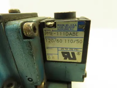 MAC 6521B-211-PM-111DA Pneumatic Double Solenoid Valve 4/2-Pos 120V w/Sub-Base