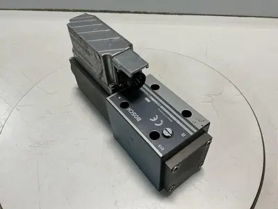 USED BOSCH 0 811 402 114