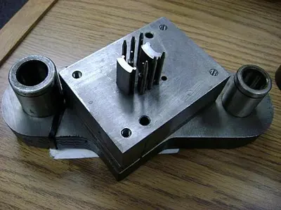 0575-390 Curved Ingot Die Set