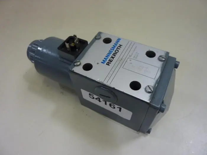 Used MANNESMANN REXROTH 4WE10D31CG24M9K4 Valves/Fittings Michigan US | Ideal Machinery #592656