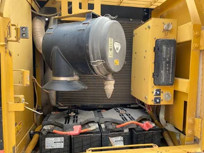 2005 Caterpillar 325CL