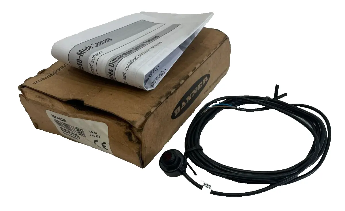 NEW BANNER ENGINEERING T8AP6D50 PNP LIGHT OPERATE CABLE 66659