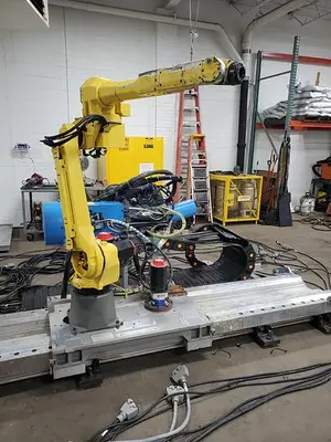 USED 2010 FANUC M-20IA/10L