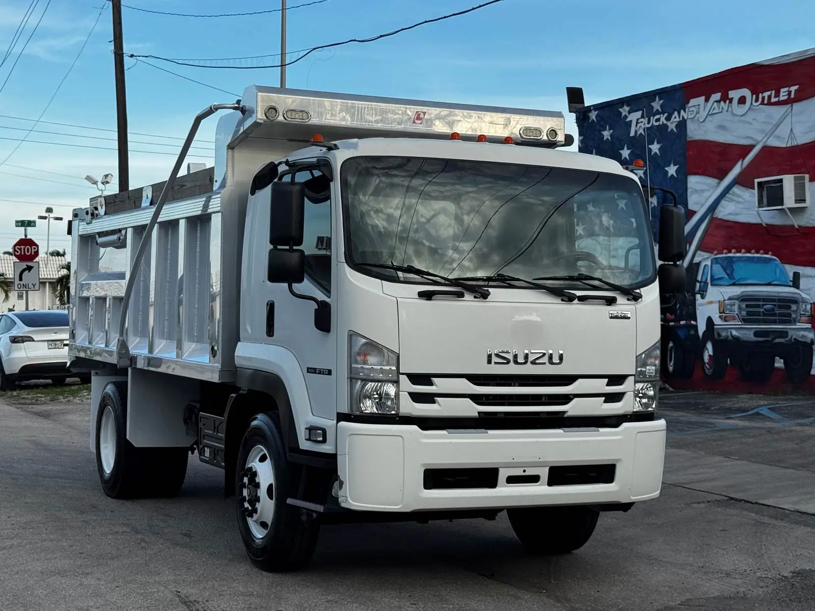 Used 2020 ISUZU FTR Dump trucks Florida US | Truck and Van Outlet #1509146