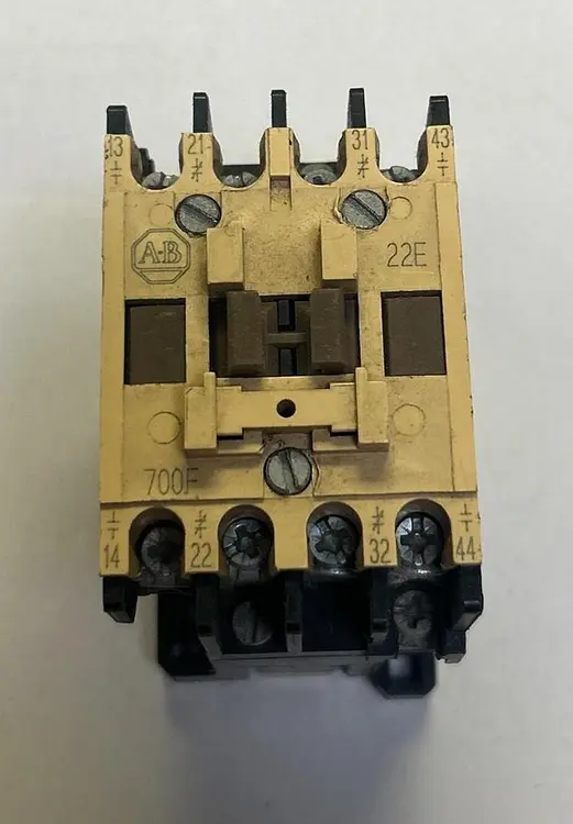 Used ALLEN-BRADLEY 700-F220A1 Miscellaneous Equipment (Electrical & Power) Ohio US | Surplus Asset Holdings #1244989