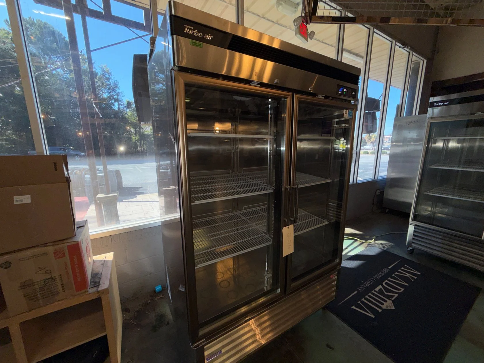 Used _UNKNOWN_ _UNKNOWN_ Display Refrigerators Georgia US | Auction Management Corporation #1548584