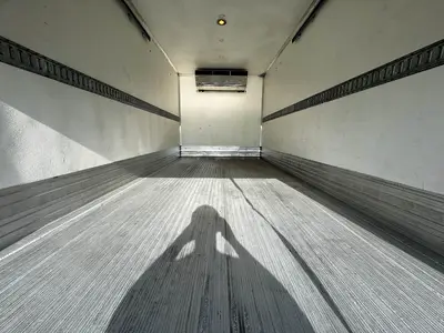 Used 2017 ISUZU NPR XD Reefer Trucks Florida US | Truck and Van Outlet #1509162