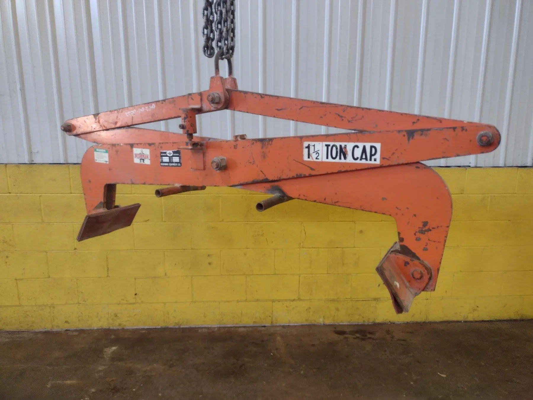 USED BUSHMAN 1070