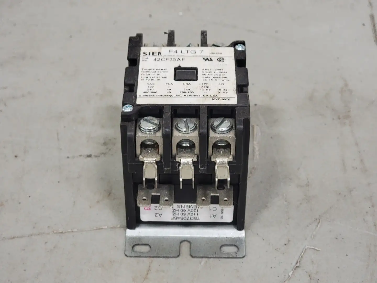 Used 2009 SIEMENS 42CF35AF Switchgears British Columbia CA | Lenmark #241122