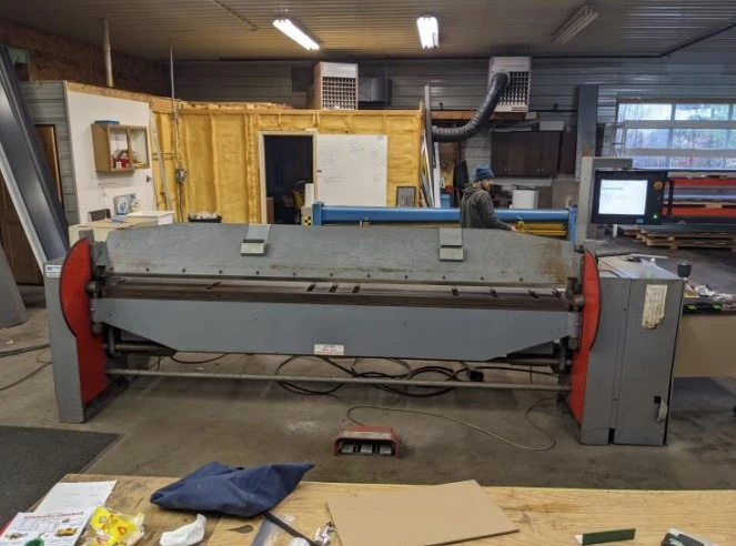 Used ROPER WHITNEY AB1016 Folding machines | Mac-Tech #401137