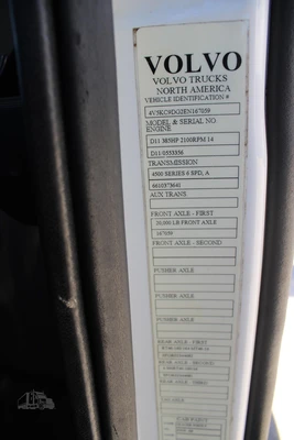 Used 2014 VOLVO VHD64B200 Cab Chassis trucks Texas US | Roll Off Truck World #1491961