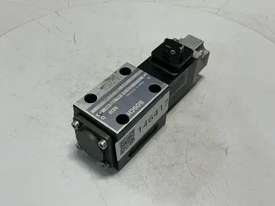 USED BOSCH 0 810 090 240