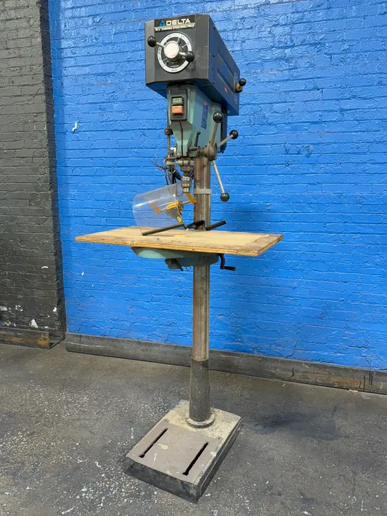 Used DELTA 17925 Drill Press (Woodworking) Ohio US | HGR 24 #1150444