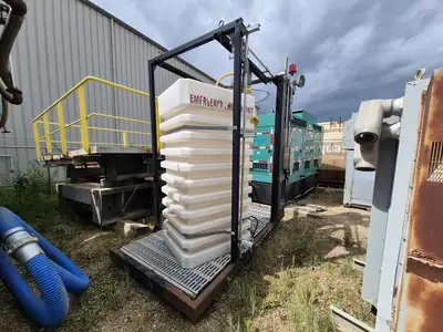 USED 2006 LADEN S33C1011100