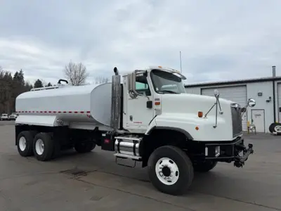 Used 2006 INTERNATIONAL® PAYSTAR 5600 Water Trucks Washington US | Puget Sound Truck Sales #1546497