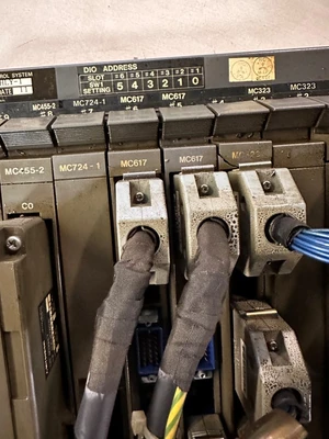 MITSUBISHI NUMERIC CONTROLLER - W/ 10 CARDS