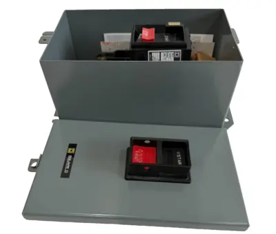 NEW SQUARE D 2510MCA3 AC MANUAL STARTER NEMA 12 ENCLOSURE 2510MCO3