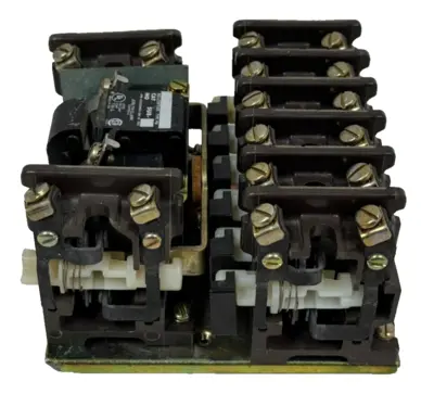USED JOSLYN CLARK 5U8 RELAY TYPE: PM 7305