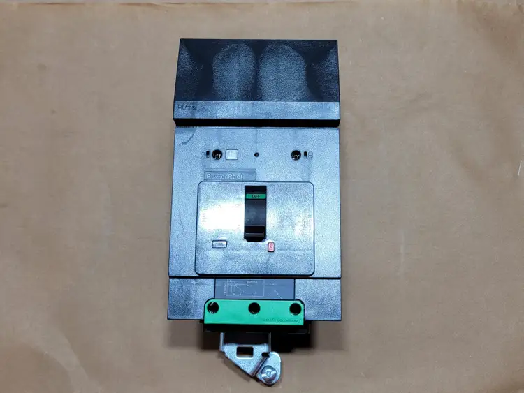 Used SQUARE D BDA34050Y Switchgears British Columbia CA | Lenmark #835413