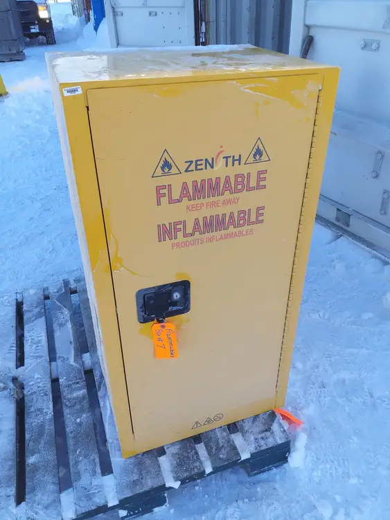 Used LENMARK INDUSTRIES _UNKNOWN_ Hazardous Storage Units British Columbia CA | Lenmark #838684