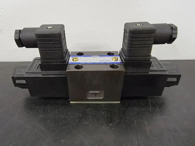 Used YUKEN DSG-01-3C60-A120-N-5090G Valves/Fittings British Columbia CA | Lenmark #258405