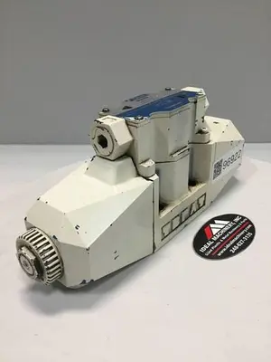 USED VICKERS DG4V-5-2C-M-P7L-H-6-30