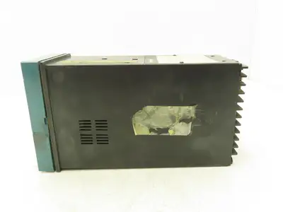 Honeywell DC4000  Digital Temperature Controller DC4000 0DTC1400000 120/240V
