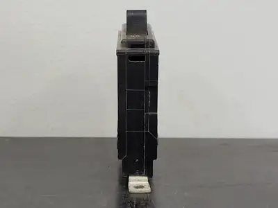 USED SQUARE D QOB120