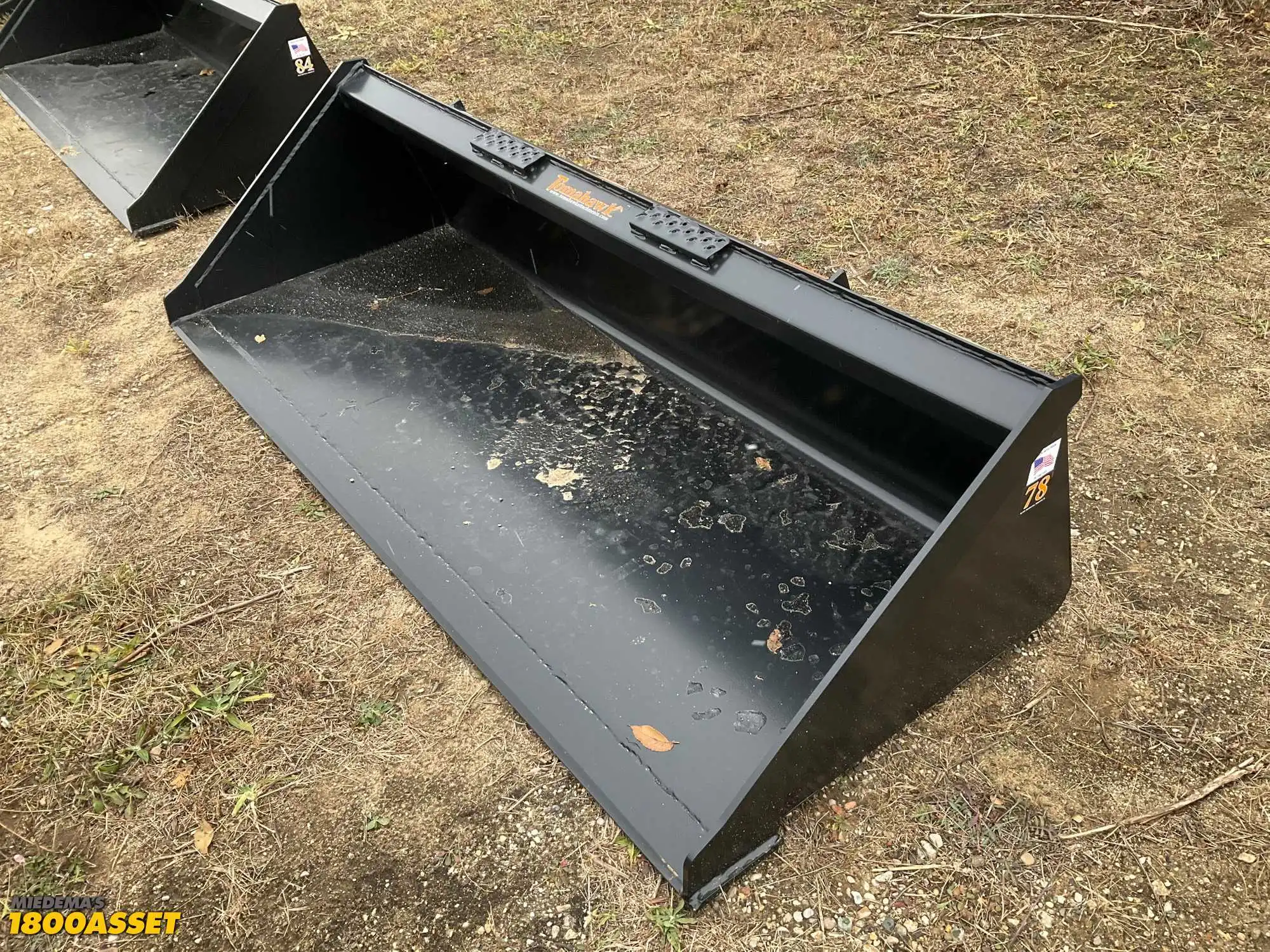 New Tomahawk 78” skid steer bucket, welded on high carbon cutting edge, skid steer quick attach