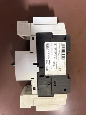 Used SIEMENS 3RV1821-1JD10 Circuit Breakers Illinois US | Aucto #1328628